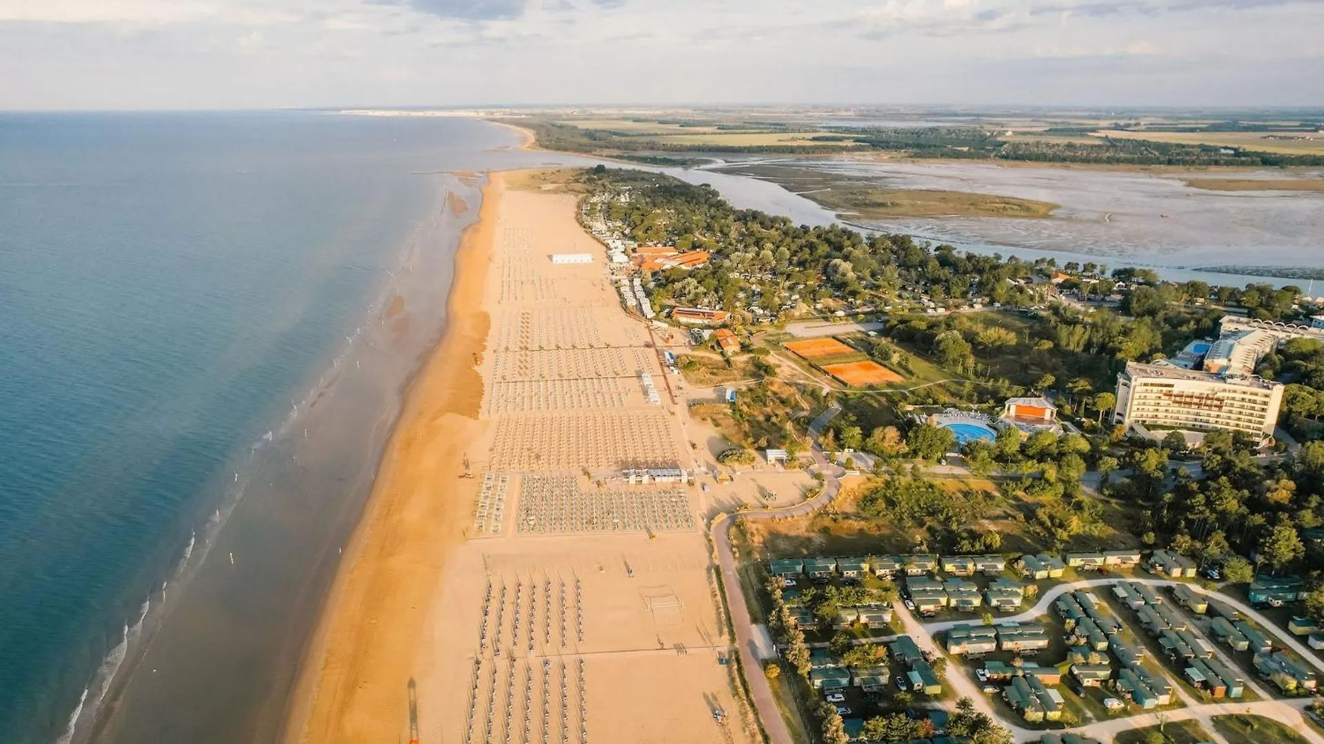 Апартаменты Enjoy Comfort And Modernity For Your Holiday In Бибионе Италия