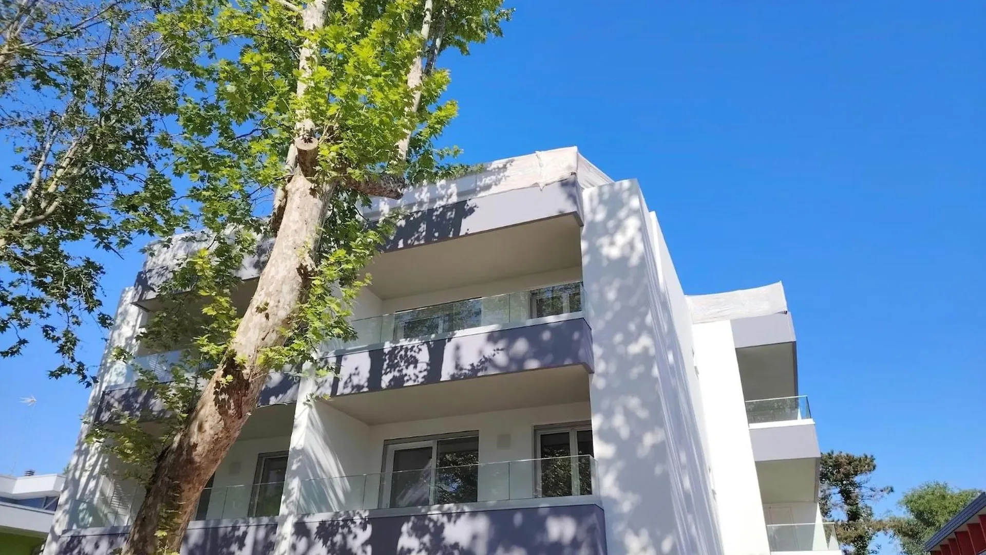 Enjoy Comfort And Modernity For Your Holiday In Бибионе